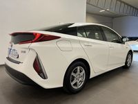 begagnad Toyota Prius Plug-in1.8 123hk Navi/Bkamera/HUD/Keyless