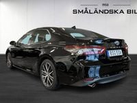 Begagnad Toyota Camry Hybrid 218 HK (160 kW) 2021