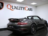 Begagnad Porsche 911 Turbo S Cabriolet Sport 581 HK (427 kW) 2018 Mörkgrå (grå) Cab