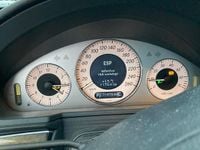 Begagnad Mercedes E350 272 HK (200 kW) 2005