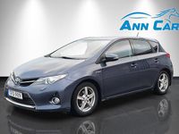 Begagnad Toyota Auris Hybrid 136 HK (100 kW) 2014 Mörkblå Halvkombi