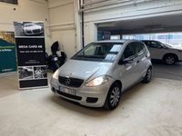 Begagnad Mercedes A150 Classic 96 HK (70 kW) 2005 Silver Halvkombi