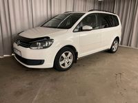 begagnad VW Touran 1.6 Auto/Värmare/Drag/Kamera/S&V/NyKamrem