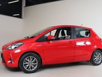 begagnad Toyota Yaris Hybrid e-CVT 101hk + Vinterhjul