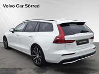 Begagnad Volvo V60 350 HK (257 kW) 2024 Vit Kombi