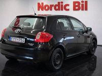 Begagnad Toyota Auris 126 HK (92 kW) 2007 Svart Halvkombi