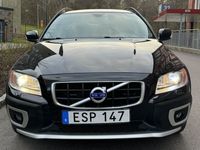 begagnad Volvo XC70 D5 AWD205HK/Summum Keyless BiXenon Drag/Värmare