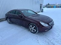 Begagnad Mercedes CLS320 224 HK (164 kW) 2008 Röd Sportkupé