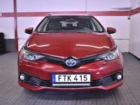 Begagnad Toyota Auris Touring Sports Comfort 136 HK (100 kW) 2018 Röd Kombi