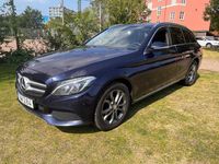 Begagnad Mercedes C250 Avantgarde 204 HK (150 kW) 2015 Mörkblå Kombi