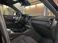 Begagnad Volvo XC40 Single Motor 175 kW (238 HK) 2023 Svart SUV