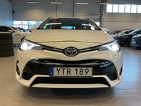 begagnad Toyota Avensis 2.0 Navigation Backkamera Dragkrok S&V Hjul