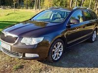 Begagnad Skoda Superb Ambition 140 HK (102 kW) 2013 Kombi