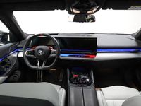 Begagnad BMW M5 Comfort Edition 727 HK (534 kW) 2024 Blå Kombi