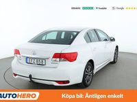 Begagnad Toyota Avensis Active 148 HK (108 kW) 2014 Vit Sedan