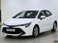 Begagnad Toyota Corolla Hybrid Active 122 HK (89 kW) 2019 Vit Halvkombi