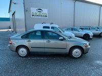 Begagnad Volvo S40 Kinetic 136 HK (100 kW) 2006 Ljusgrön Sedan