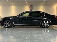 Begagnad BMW 740 M Sport 327 HK (240 kW) 2018 Svart Sedan