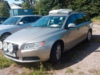 Begagnad Volvo V70 Kinetic 164 HK (120 kW) 2010 Ljusbrun (ljusbrudmetallic) Kombi