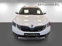 begagnad Skoda Octavia Scout 2.0 TDI 4x4 Premium *Drag Värmare V-Hjul