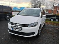 Begagnad VW Touran 150 HK (110 kW) 2014 Vit Minibuss