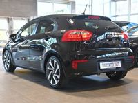 begagnad Kia Rio 5-dörrar 1.2 84hk GLS En Ägare 360kr skatt