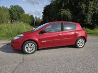 Begagnad Renault Clio IV 75 HK (55 kW) 2012 Röd Halvkombi