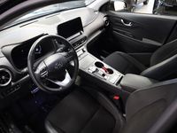 begagnad Hyundai Kona Essential EV 64kWh - Carplayell 2022, SUV