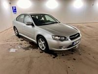 Begagnad Subaru Legacy 165 HK (121 kW) 2004 Sedan
