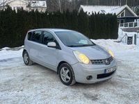 Begagnad Nissan Note 88 HK (64 kW) 2007 Silver Halvkombi