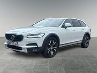 Begagnad Volvo V90 CC Momentum 194 HK (142 kW) 2019 Vit Kombi