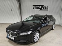 Begagnad Volvo V90 Momentum 198 HK (145 kW) 2022 Svart Kombi