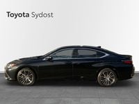 Begagnad Lexus ES300H Limited Edition 220 HK (161 kW) 2025 Svart Sedan
