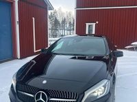 Begagnad Mercedes A180 122 HK (89 kW) 2016 Svart