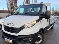 begagnad Iveco Daily 35s 3,0L 4,5m Flak företag 2022, Transportbil