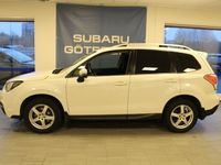 begagnad Subaru Forester 2,0D Aut XS (150hk) *Drag, Värmare*