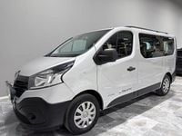 Begagnad Renault Trafic 146 HK (107 kW) 2016 Silver Minibuss