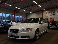 Begagnad Volvo V70 R-Design 163 HK (119 kW) 2013 Vit Kombi