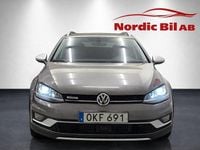 Begagnad VW Golf Alltrack 184 HK (135 kW) 2017 Grå Kombi
