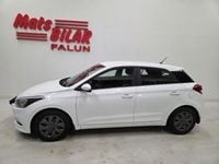 Begagnad Hyundai i20 Comfort 75 HK (55 kW) 2017 Vit Halvkombi