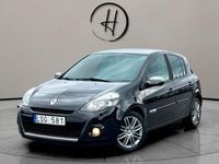 Begagnad Renault Clio II Night&Day 75 HK (55 kW) 2011 Svart Halvkombi