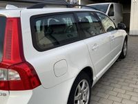 begagnad Volvo V70 D3 Kinetic Euro 5