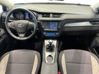 begagnad Toyota Avensis 1.8 Valvematic Lågmilare Drag M-värm Navi 147 hk