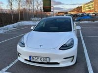 Begagnad Tesla Model 3 Standard Range Plus 225 kW (306 HK) 2019 Sedan