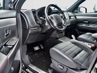 begagnad Mitsubishi Outlander P-HEV 4WD 100-EDITION 360 TAKLUCKA DRAG