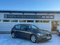 Begagnad BMW 118 Sport Line 143 HK (105 kW) 2013 Grå Halvkombi