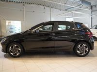 Begagnad Hyundai i20 Essential 84 HK (61 kW) 2022 Svart Halvkombi