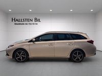 Begagnad Toyota Auris Touring Sports Edition 136 HK (100 kW) 2017 Silver metallic Kombi