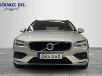 Begagnad Volvo V60 Core 200 HK (147 kW) 2023 Silver Kombi