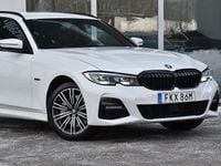 Begagnad BMW 330e M Sport 184 HK (135 kW) 2022 Vit Kombi
